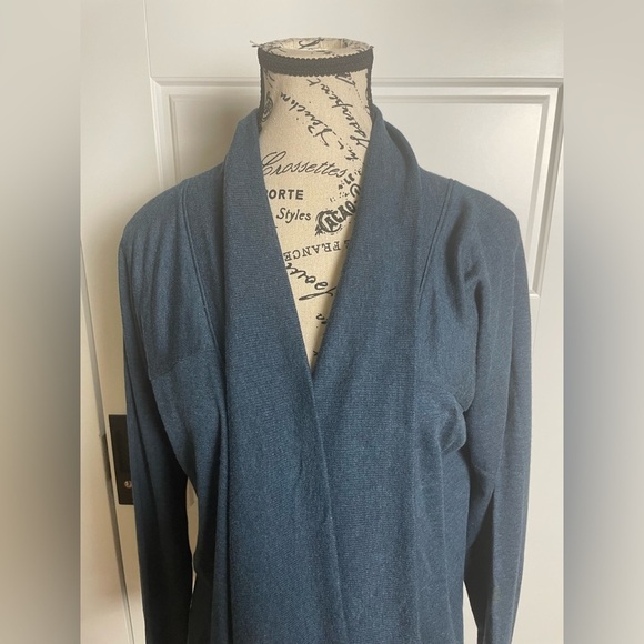 ATHLETA DEEP BLUE HEATHER LONG SLEEVE POCKETS NIRVANA PRANAYAMA WRAP CARDIGAN - Picture 8 of 10